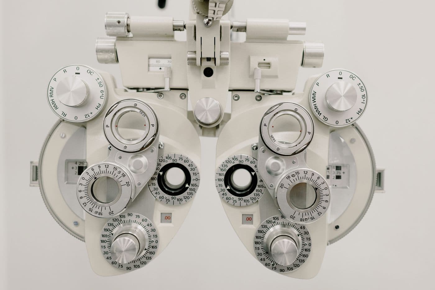 Foróptero usado nas consultas de optometria